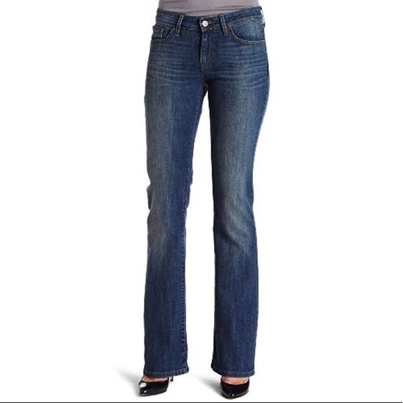 HP🎉 Levi’s Bootcut Jeans - Picture 2 of 7